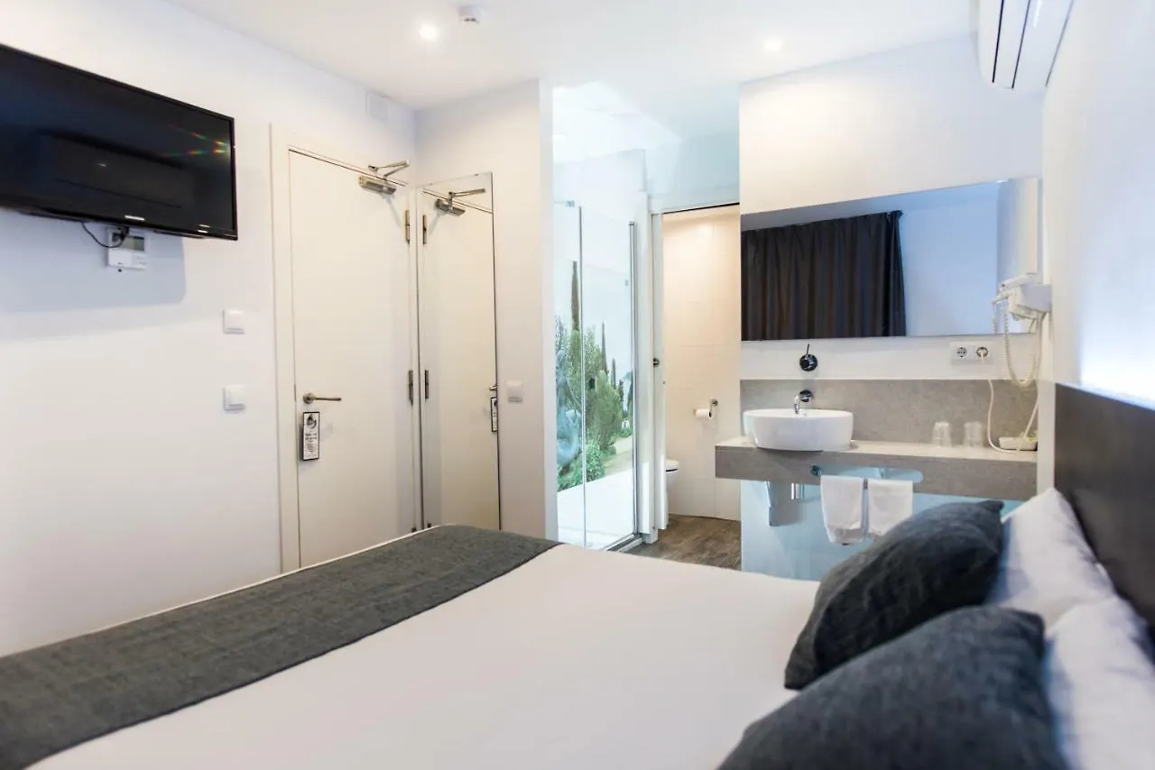 Hotel Hostal Ribas Lloret de Mar