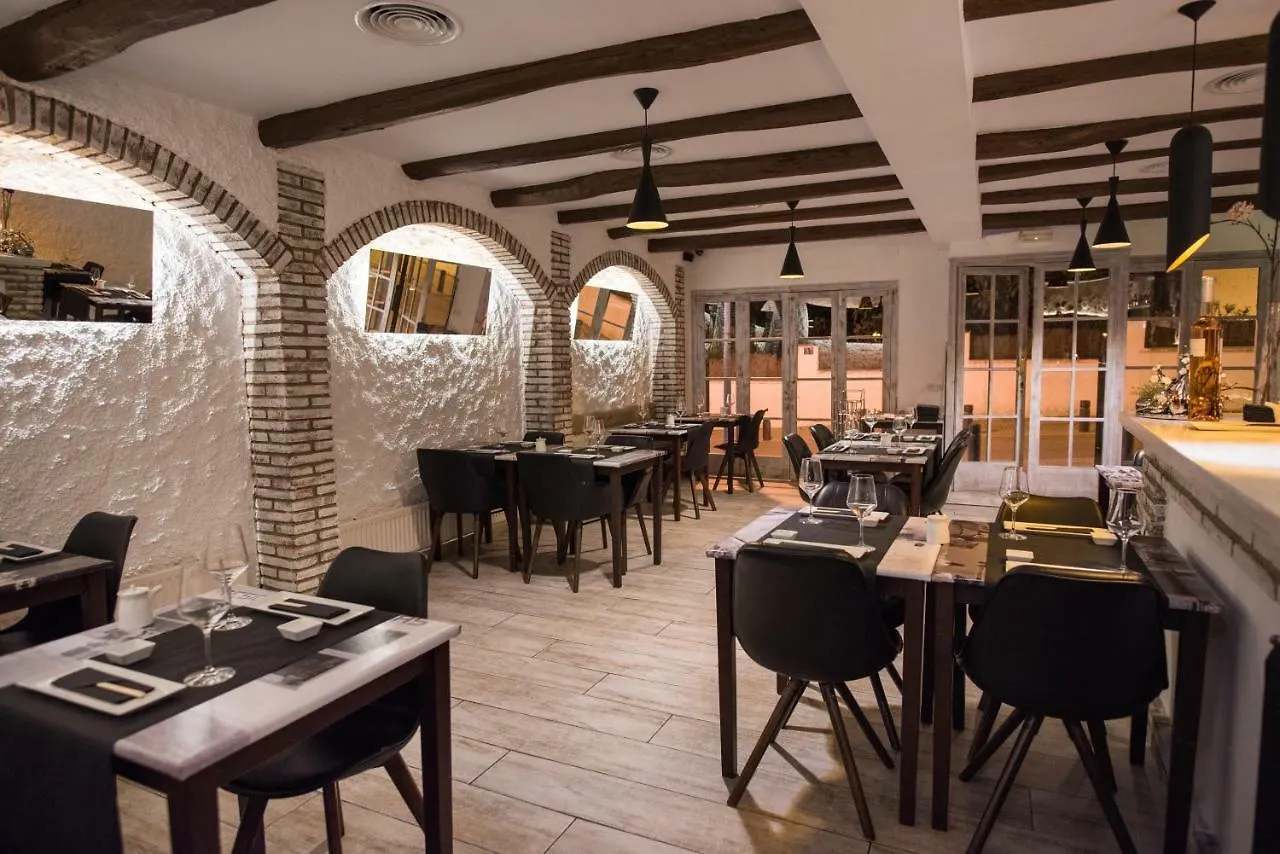 Гостевой дом Hostal Ribas Льорет-де-Мар